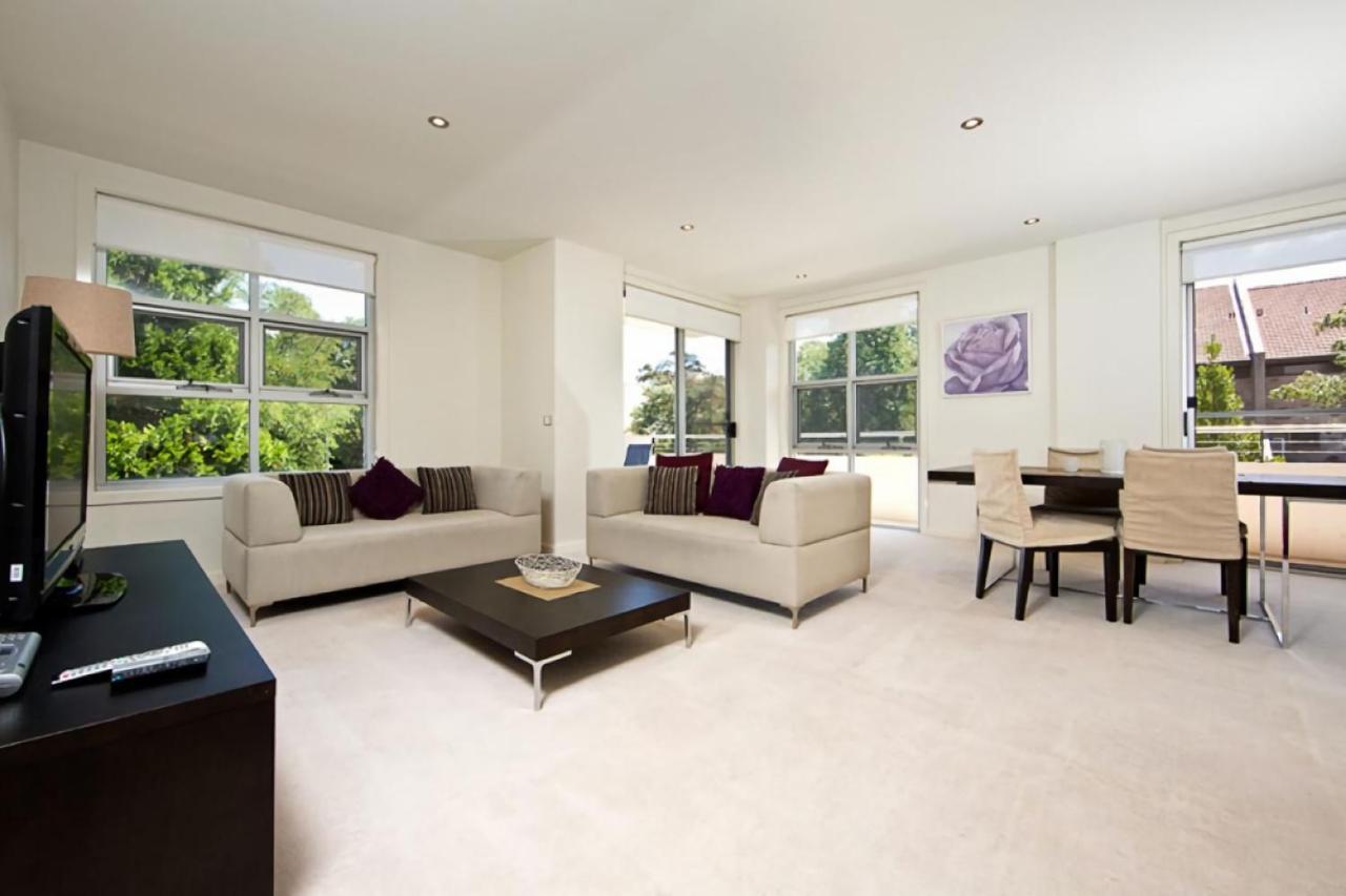 Trieste - Kingston Apartment Canberra Bagian luar foto