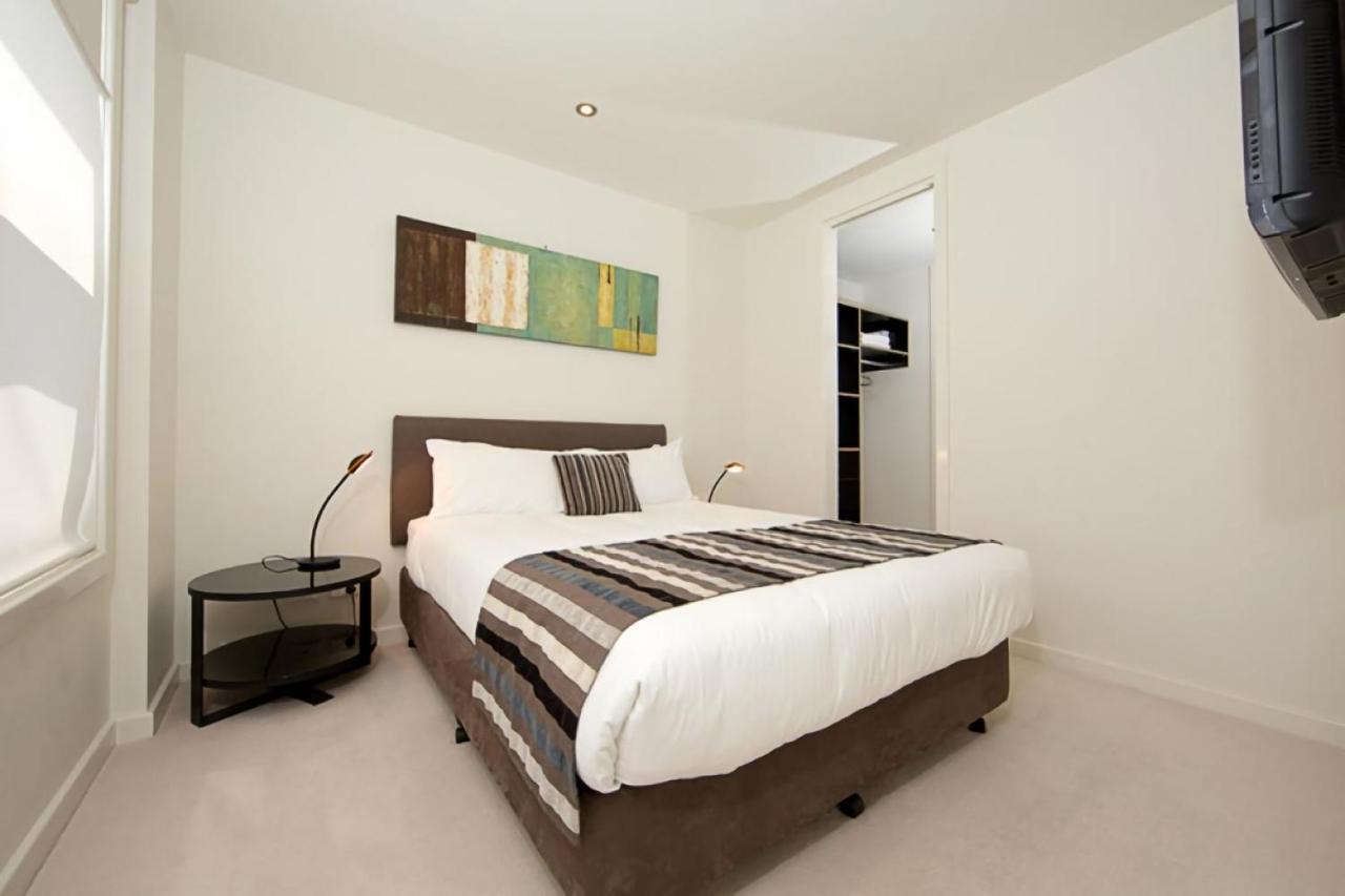 Trieste - Kingston Apartment Canberra Bagian luar foto