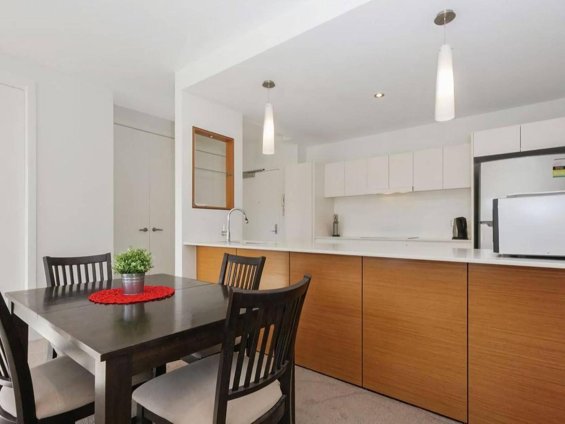Trieste - Kingston Apartment Canberra Bagian luar foto